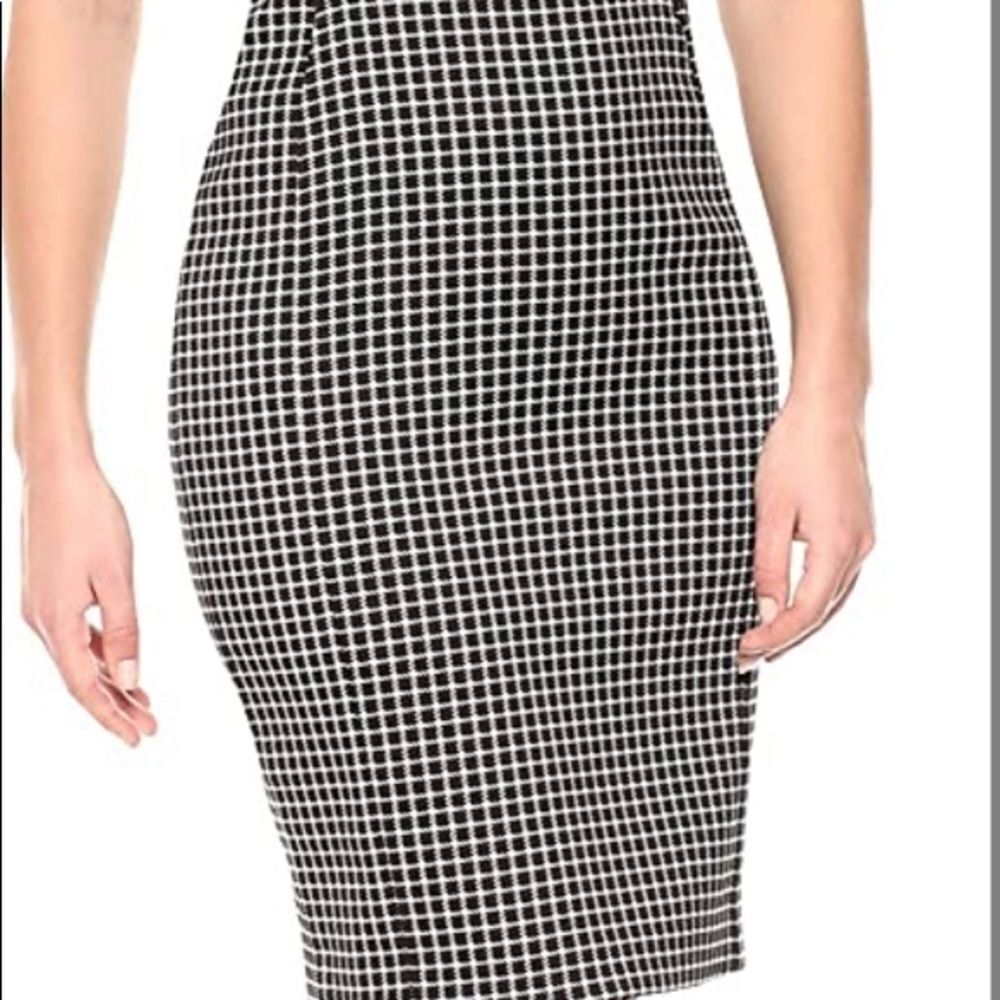 🆕 Calvin Klein Women's Sleeveless T Sheath Dress - Picture 4 of 5